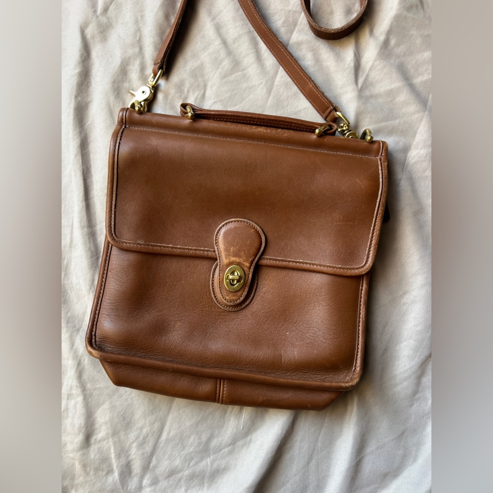 Vintage Coach Willis Crossbody Bag - Picture 2 of 9